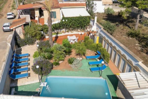 Tritone Apartment in Luxury Villa with Shared Pool